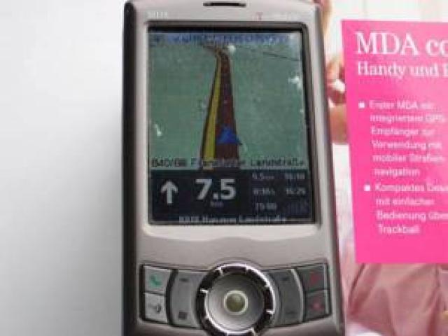 MDA compact III Handy/Pocket PC mit Navigation tomtom DACH - 1